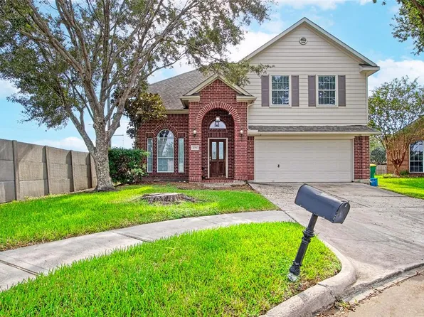 4006 Applerock Drive, Baytown, TX 77521