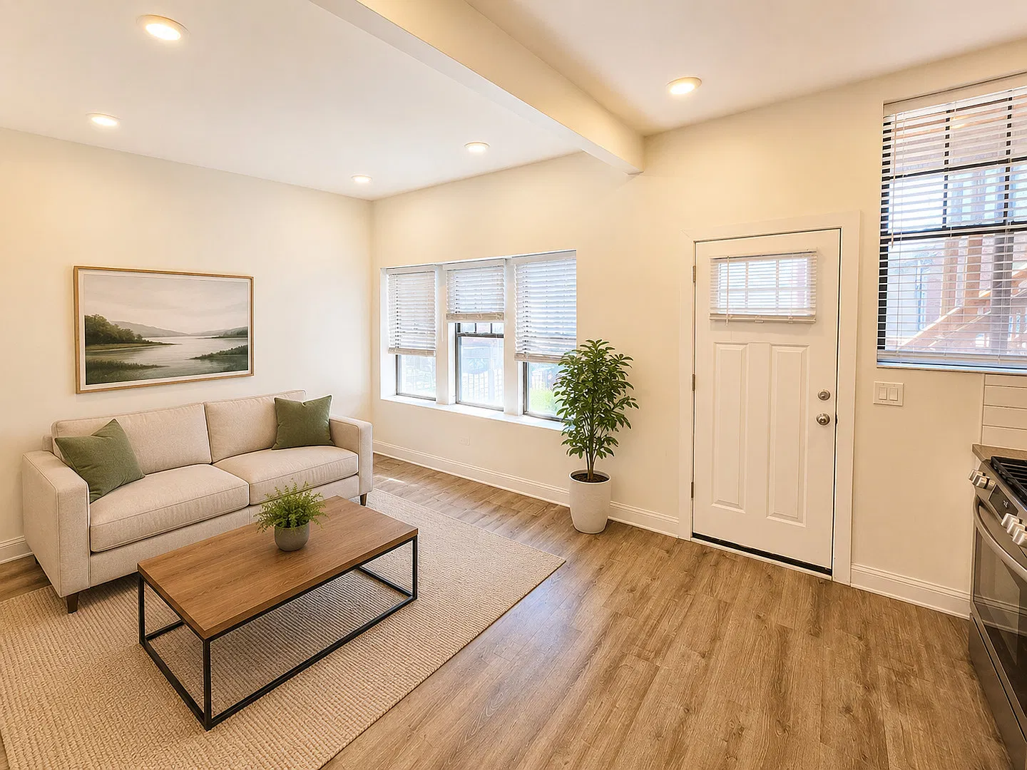 3 bed, 1300 sqft, $3,195 — Photo 2