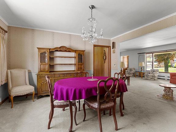 4th image of 1127 Lincoln BOULEVARD