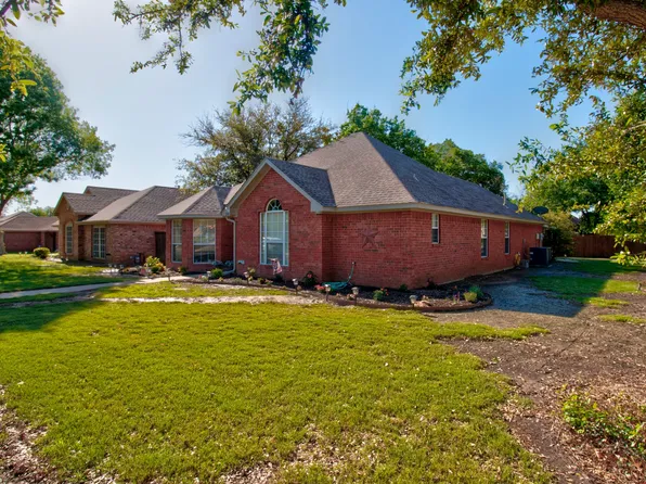 200 Plum Holw, Denton, TX 76207