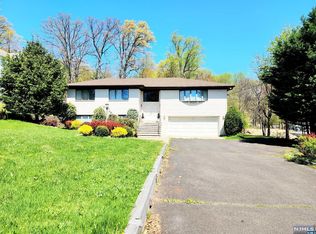 1147 Linwood Ave, Township Of Washington, NJ 07676
