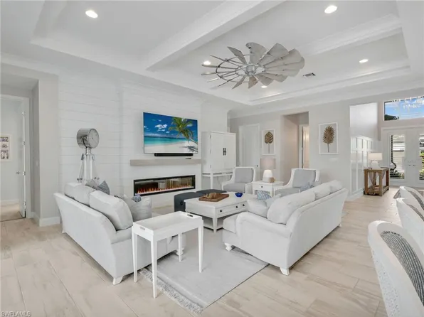 12056 Oleander AVE, NAPLES, FL 34120