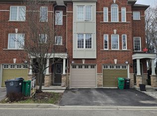 10 Sand Wedge Ln, Brampton, ON L6X0H1