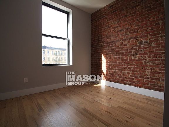 3rd image of 2504 Ac Powell Blvd APT 18
