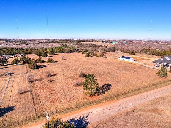 2nd image of N Hassett Rd