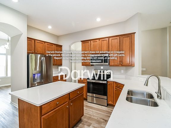 4th image of 6996 Rapid River Dr W
