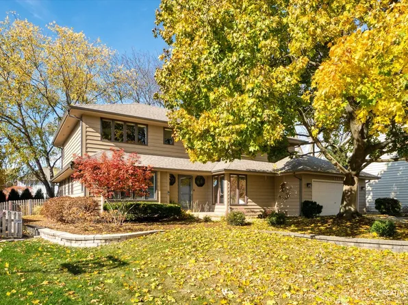 1443 Meander Dr, Naperville, IL 60565