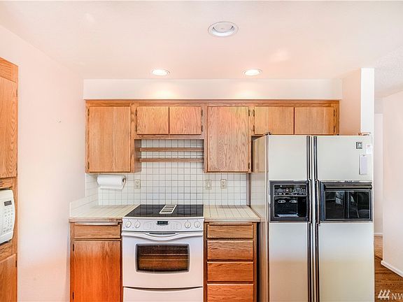 4th image of 7613 90th Ave SW