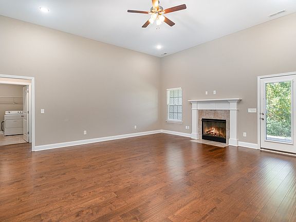 5th image of 2406 Tredwell Ave
