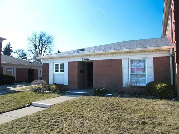 7346 Lions Head Dr, Indianapolis, IN 46260