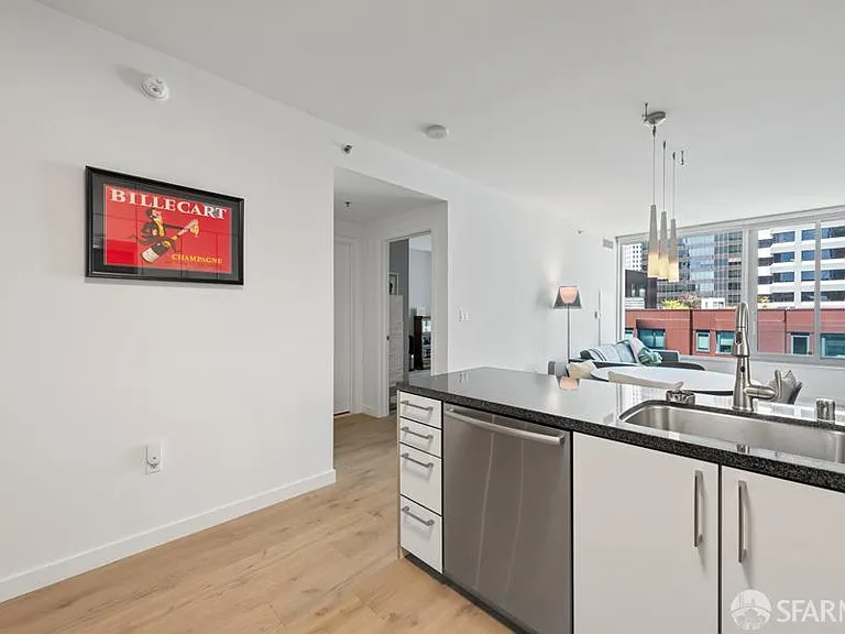 318 Spear St #8H-L — Photo 7