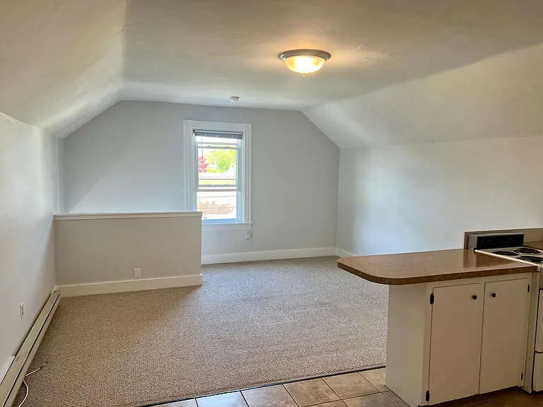 41 Bedlow Ave #3 — Photo 2