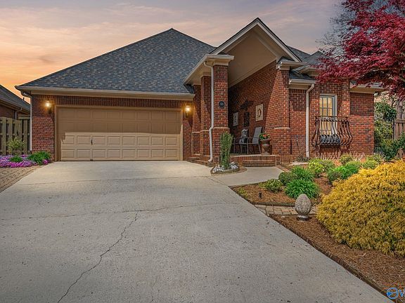 2nd image of 130 Canterbury Dr