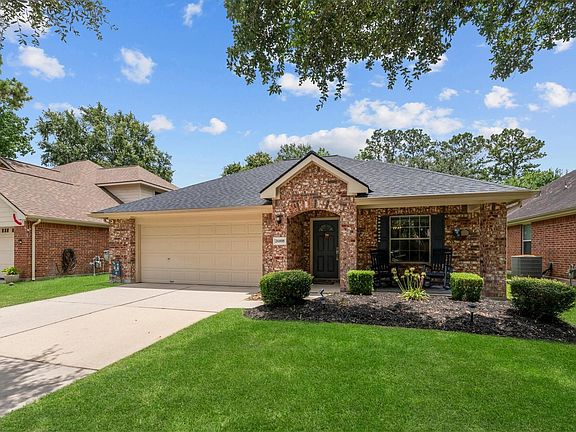 3rd image of 26898 Armor Oaks Dr