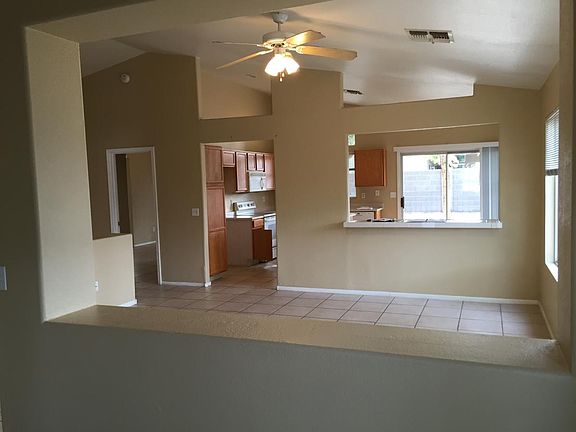 3rd image of 2251 E Derringer Way