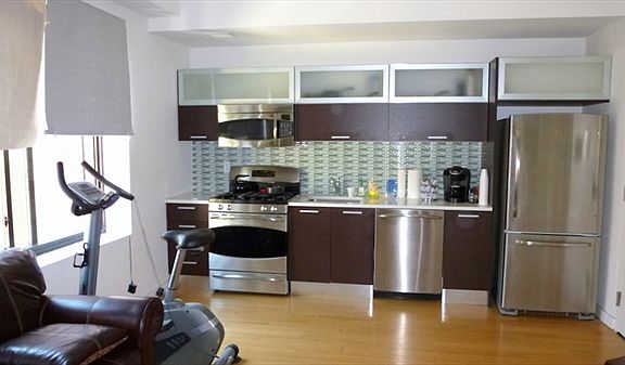3rd image of 353 E 104th St #6E