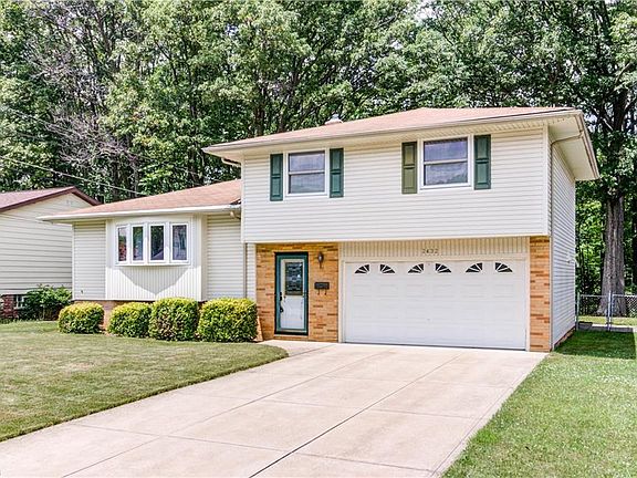 3rd image of 2432 Augustine Dr