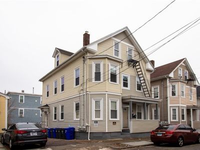 24 Greeley St, Providence, RI, 02904