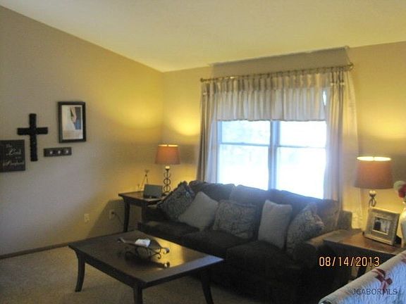 2nd image of 1706 Independence Dr