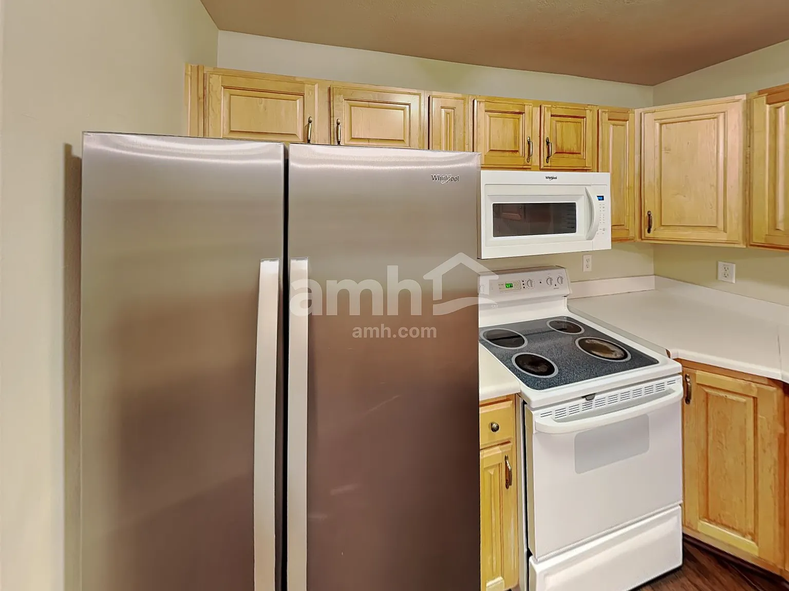 5 bed, 3.0 bath, 2556 sqft, $2,525 — Photo 3