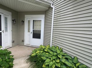 359 Glen Leven Ct, Schaumburg, IL 60194