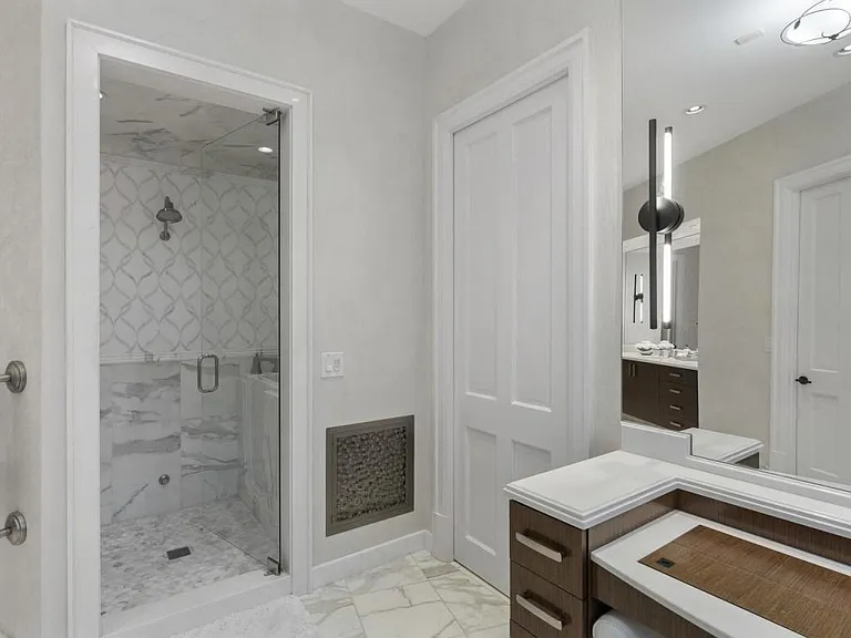 997 Davis Dr — Photo 47