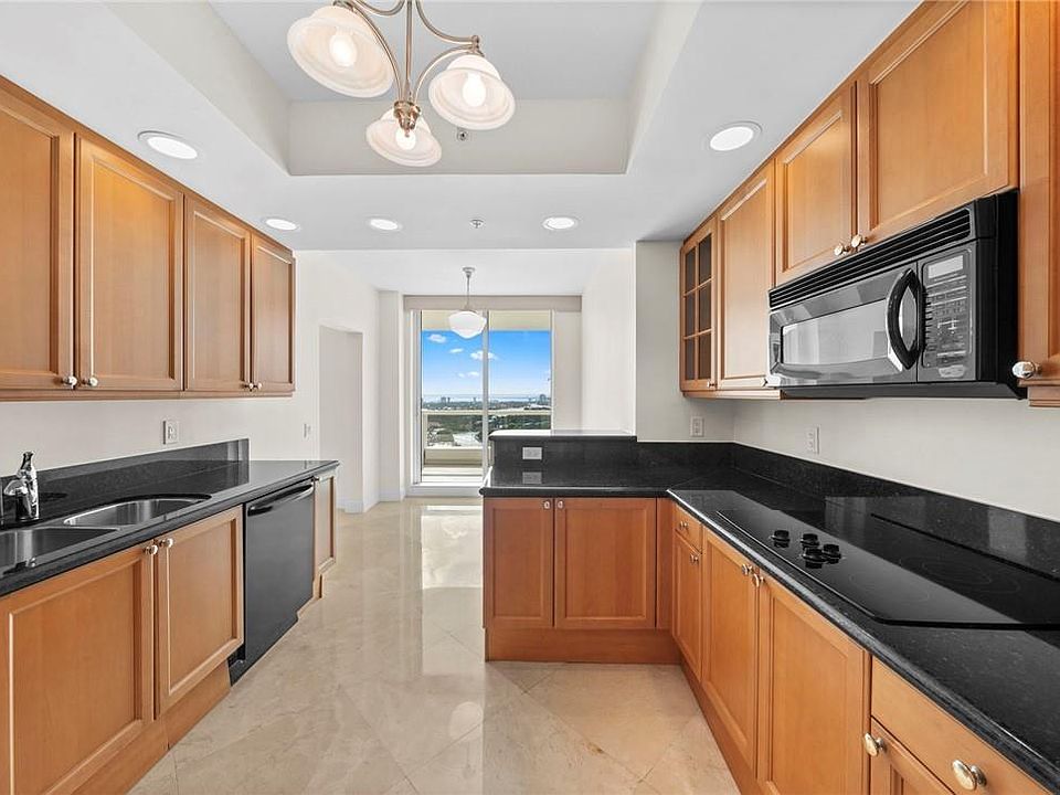 1st image of 411 N New River Dr E #140I