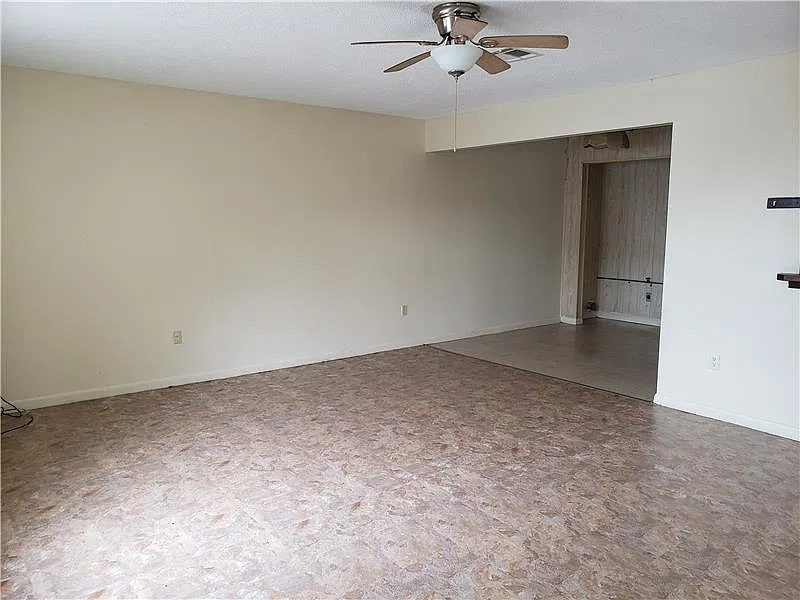 2 bed, 500 sqft, $495 — Photo 3