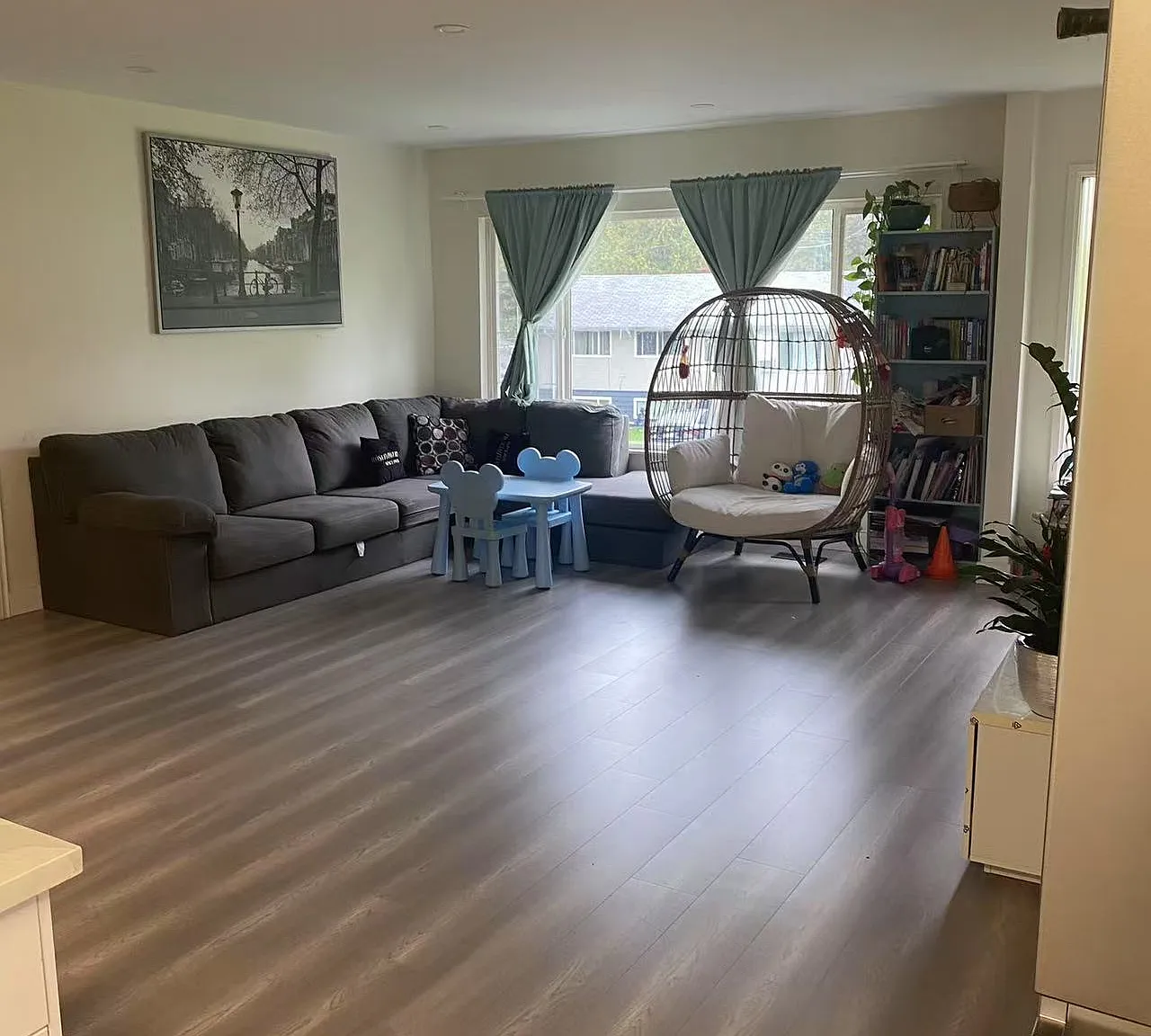 3 bed, 1280 sqft, $3,500 — Photo 1