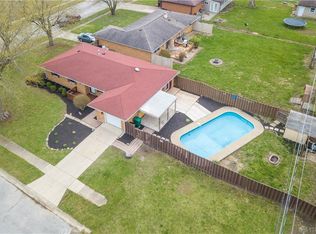 300 Ledgewood Ct, New Lebanon, OH 45345