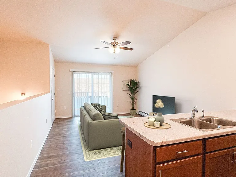713 Caroline St — Photo 41