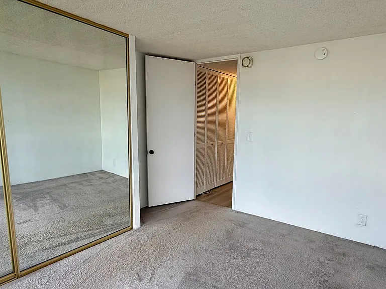 2121 Ala Wai Blvd #1702 — Photo 18