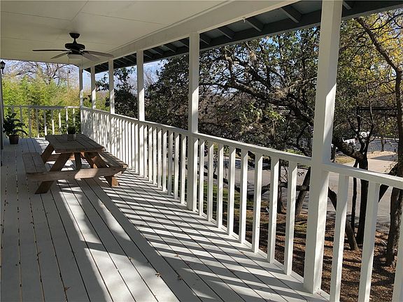 5th image of 1700 Parker Ln