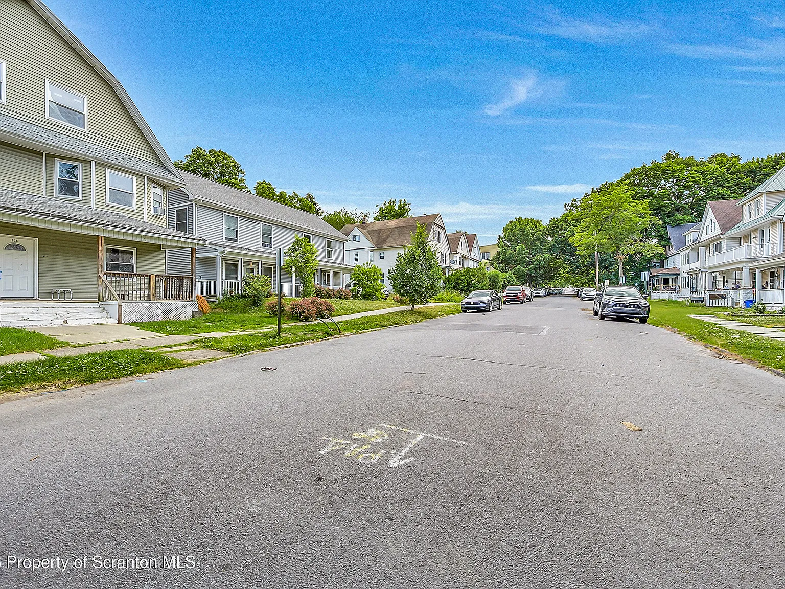 2 bed, 1.0 bath, 798 sqft, $1,150 — Photo 3