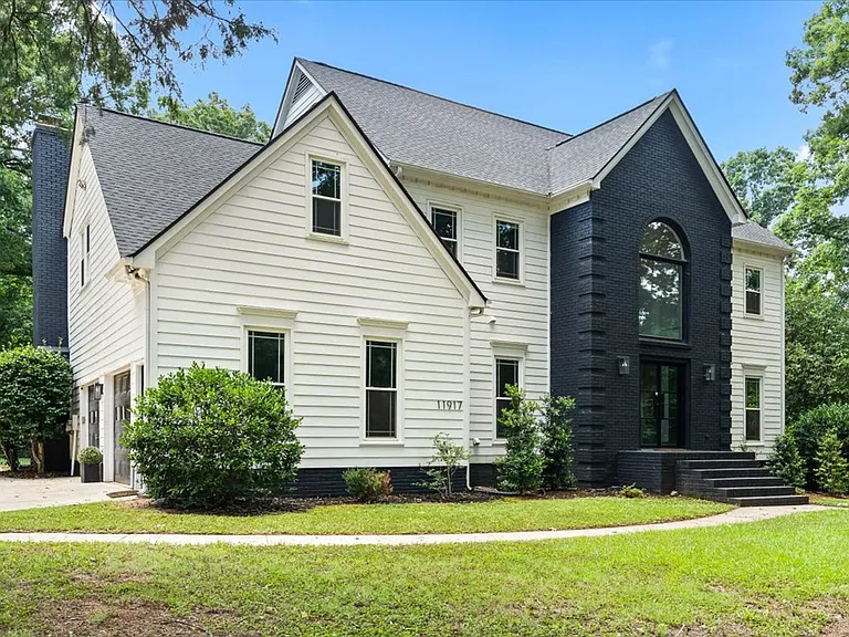 11917 Shady Oak Ct — Photo 7