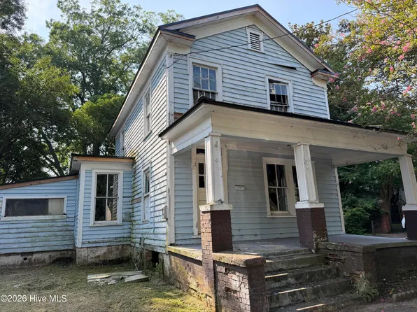 207 N Pierce Street, Washington, NC 27889