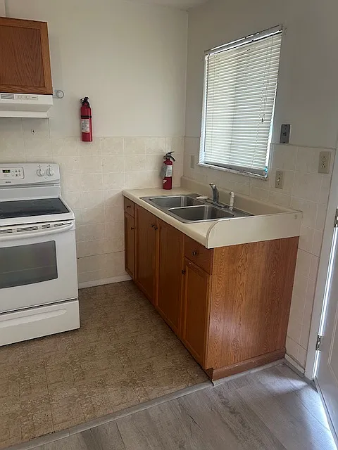 1 bed, 975 sqft, $1,025 — Photo 3