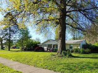 496 Lamont Dr, Lexington, KY 40503