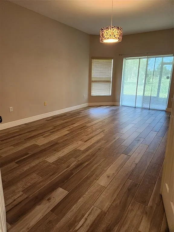 4 bed, 3.0 bath, 2724 sqft, $2,800 — Photo 4