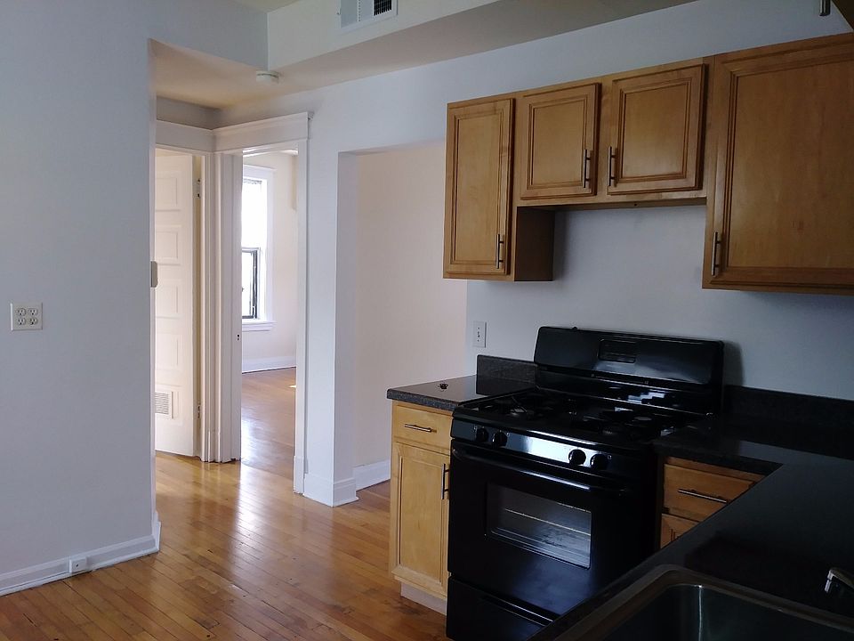 1st image of 5341 N Damen Ave