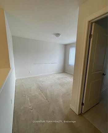 5th image of 17 Overholt Dr