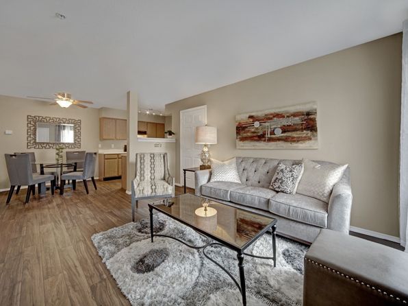 1002 SW 89th St #905