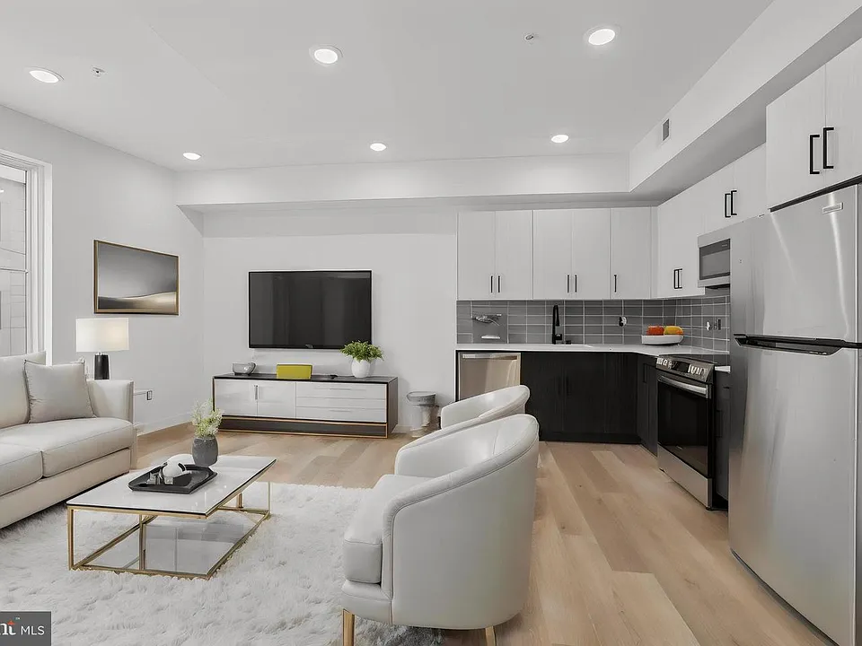 1828 Frankford Ave #302