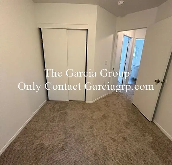 12812 E Burnside St — Photo 12