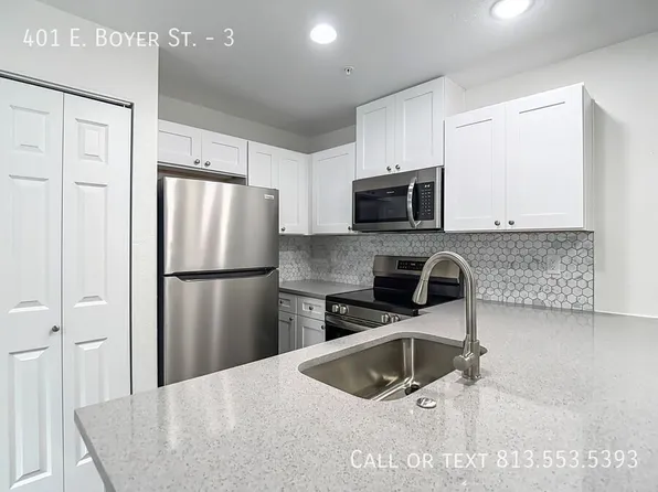 401 E Boyer St, Tarpon Springs, FL