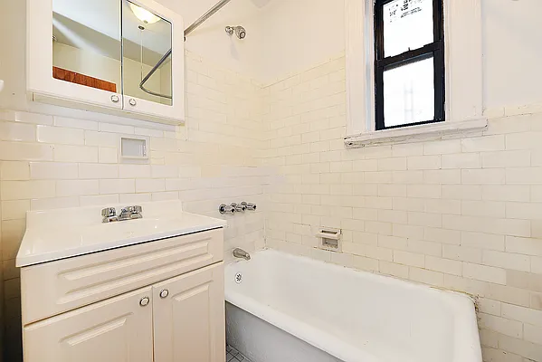 Rented by Spire Group | media 4