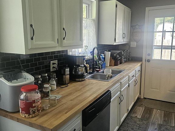 5th image of 114 Aspen Ln