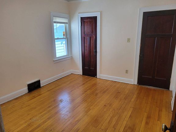5th image of 3716 N 17th St #3718