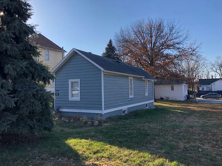 1726 S 18th St — Photo 3