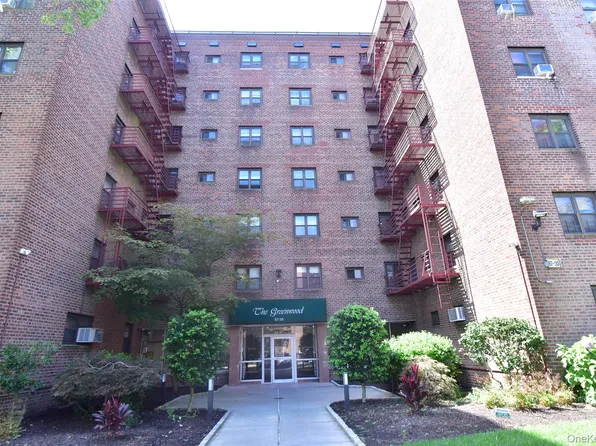 87-30 204 Street #B55, Hollis, NY 11423